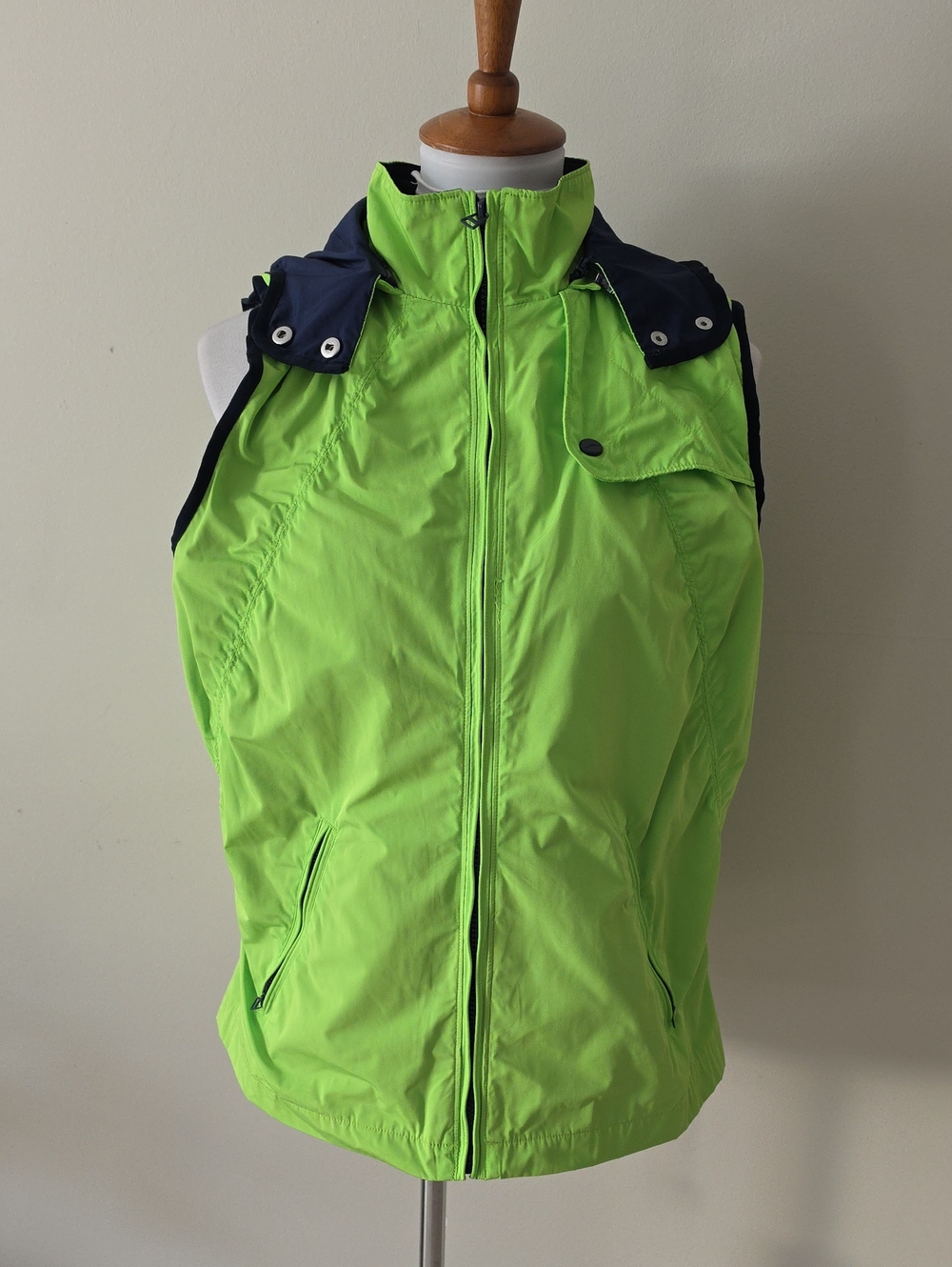 L-RL Lauren Active Lime Green Lightweight Zip Vest with Navy Accents